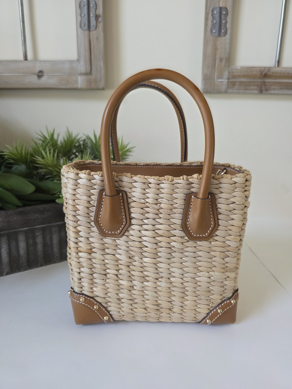 Michael Kors Malibu Straw Crossbody Tote Palm Leaf Embroidery + MK Wristlet - Picture 6 of 15